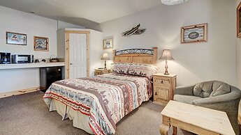 Eagle Fire Lodge & Cabins