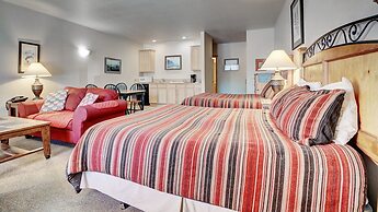 Eagle Fire Lodge & Cabins