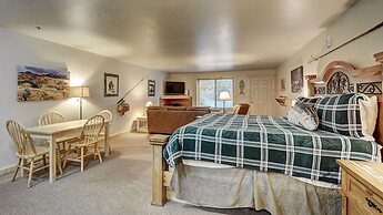 Eagle Fire Lodge & Cabins