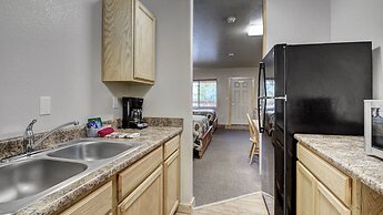 Eagle Fire Lodge & Cabins