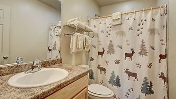 Eagle Fire Lodge & Cabins