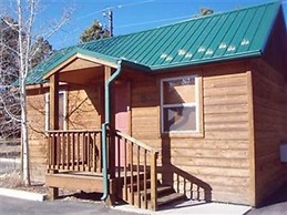 Eagle Fire Lodge & Cabins