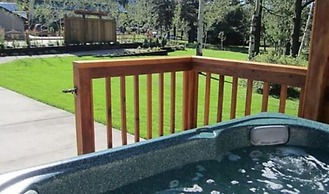 Eagle Fire Lodge & Cabins