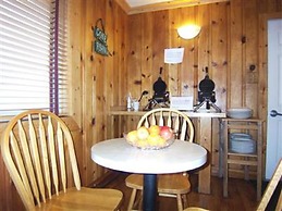 Eagle Fire Lodge & Cabins