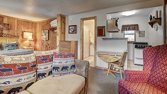 Eagle Fire Lodge & Cabins