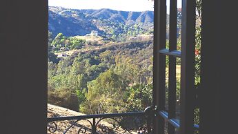 Topanga Canyon Inn B&B