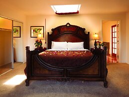 Topanga Canyon Inn B&B