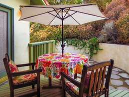 Topanga Canyon Inn B&B