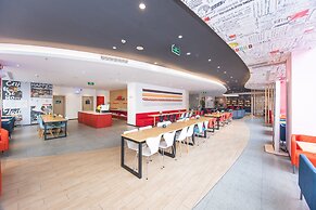 ibis Shanghai Lianyang