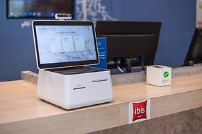 ibis Shanghai Lianyang