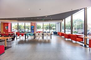 ibis Shanghai Lianyang