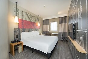ibis Shanghai Lianyang