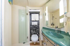 ibis Shanghai Lianyang