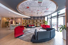 ibis Shanghai Lianyang