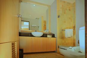 Golden Tulip Balikpapan Hotel & Suites