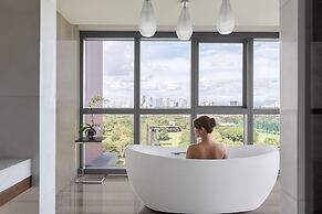 Manila Marriott Hotel at Newport World Resorts