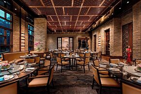 Manila Marriott Hotel at Newport World Resorts