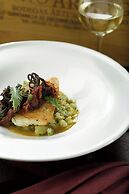 Manila Marriott Hotel at Newport World Resorts