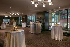 The Royal Sonesta Chicago River North