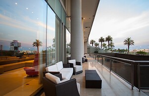 Pullman Rosario City Center Hotel