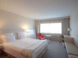 Pullman Rosario City Center Hotel