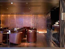 Pullman Rosario City Center Hotel