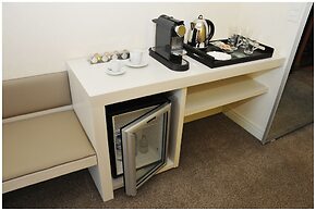 Pullman Rosario City Center Hotel