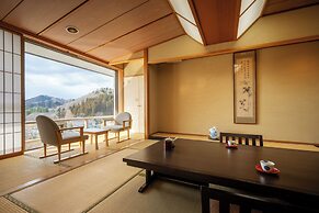 1000 Years of Tradition - Akiu Onsen Sakan