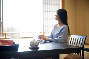 1000 Years of Tradition - Akiu Onsen Sakan