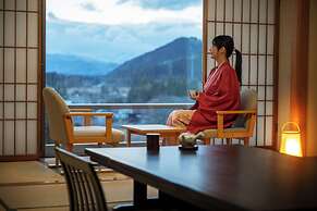 1000 Years of Tradition - Akiu Onsen Sakan