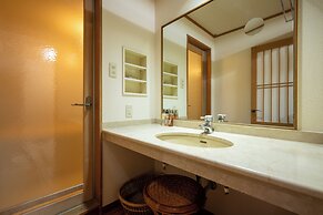 1000 Years of Tradition - Akiu Onsen Sakan