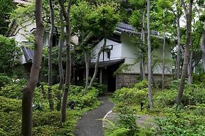 1000 Years of Tradition - Akiu Onsen Sakan