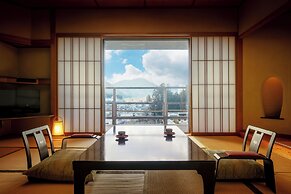 1000 Years of Tradition - Akiu Onsen Sakan