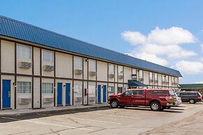 Motel 6 Rossford, OH