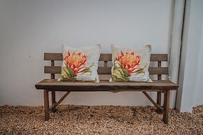 Aan de Oever Guesthouse