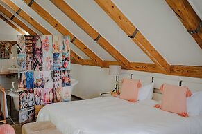 Aan de Oever Guesthouse