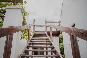 Aan de Oever Guesthouse