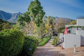 Aan de Oever Guesthouse