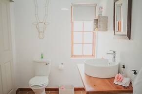 Aan de Oever Guesthouse