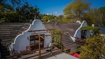 Aan de Oever Guesthouse