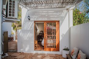 Aan de Oever Guesthouse