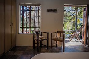 Aan de Oever Guesthouse