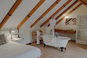 Aan de Oever Guesthouse