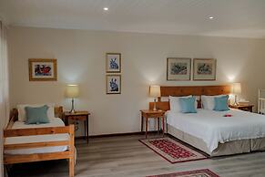 Aan de Oever Guesthouse