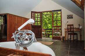 Aan de Oever Guesthouse