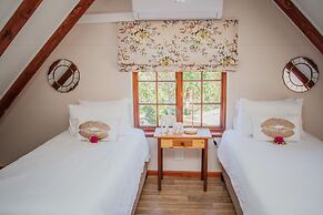 Aan de Oever Guesthouse