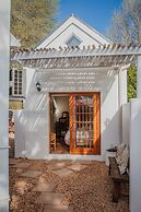 Aan de Oever Guesthouse