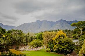 Aan de Oever Guesthouse