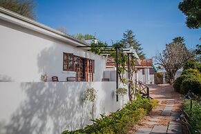 Aan de Oever Guesthouse