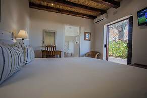 Aan de Oever Guesthouse